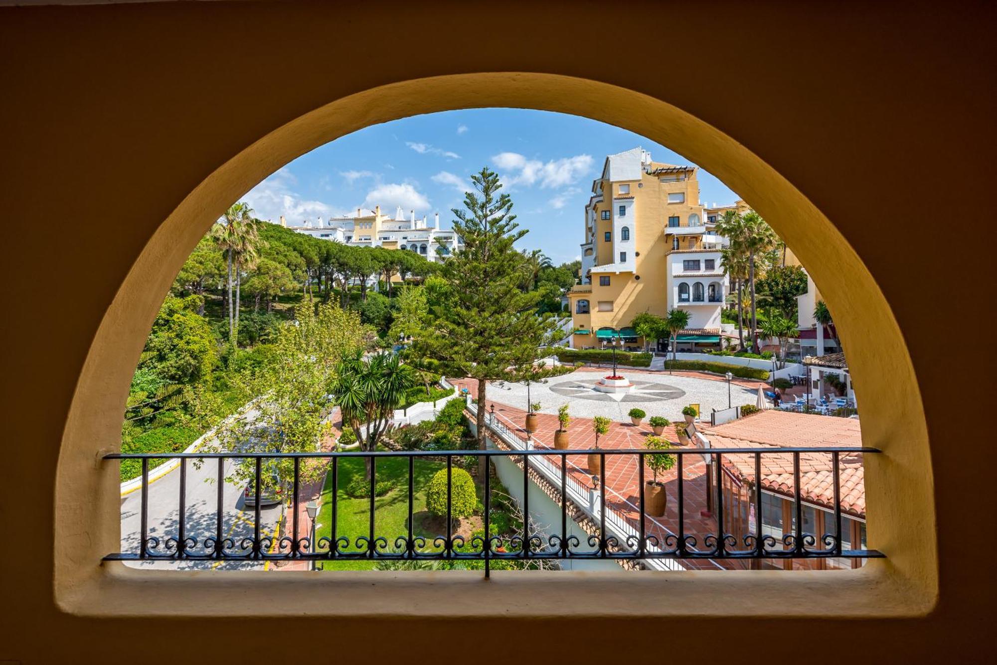 Apartment Amazing First Line In Cabopino Marina By Costarentals - M42 *